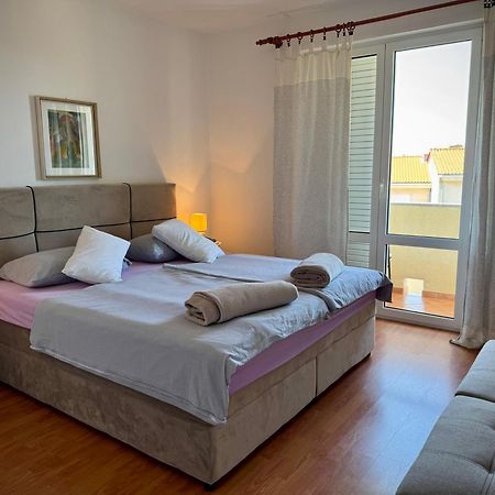 Apartments Maricic Banjol Ngoại thất bức ảnh