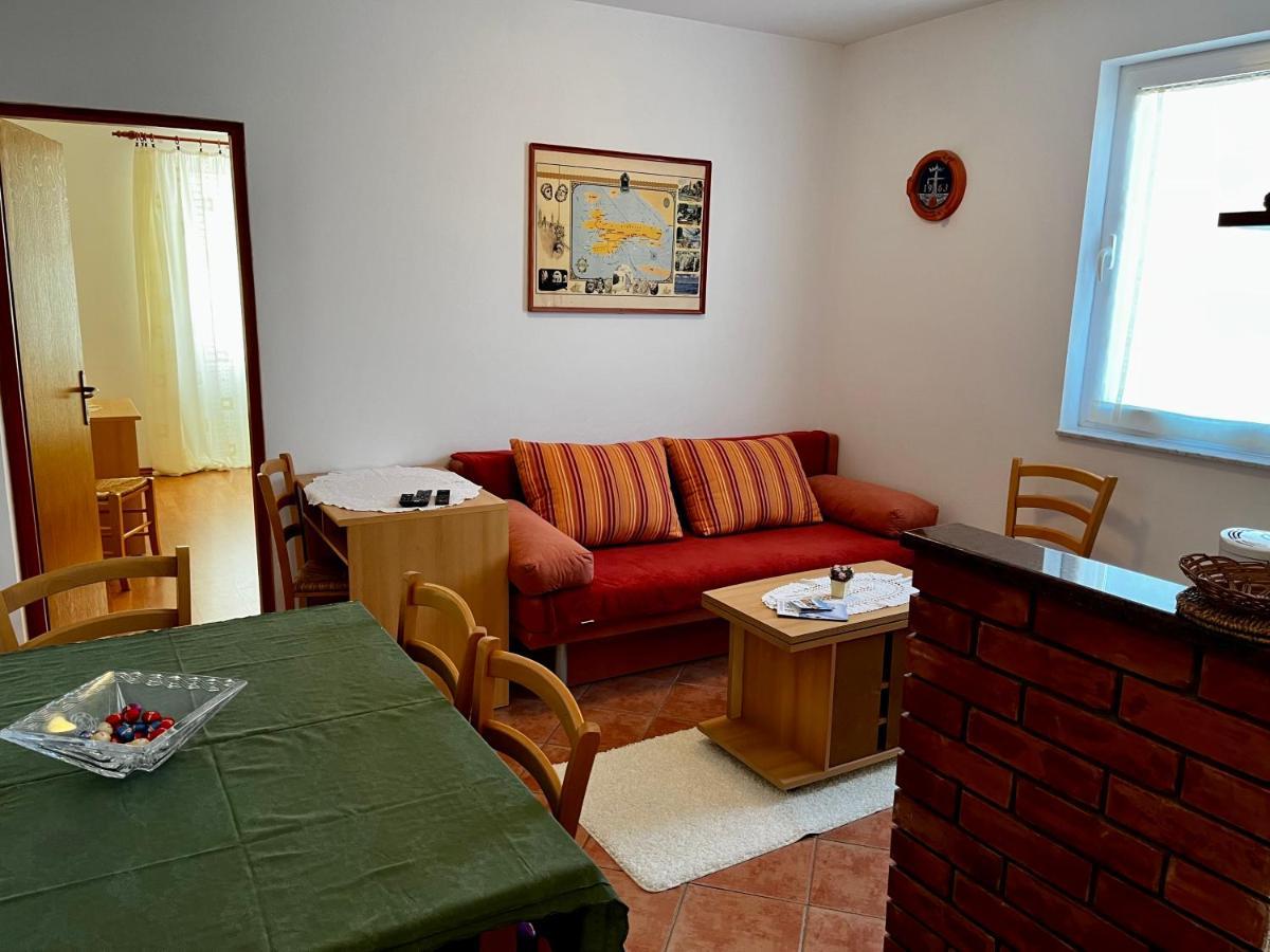 Apartments Maricic Banjol Ngoại thất bức ảnh