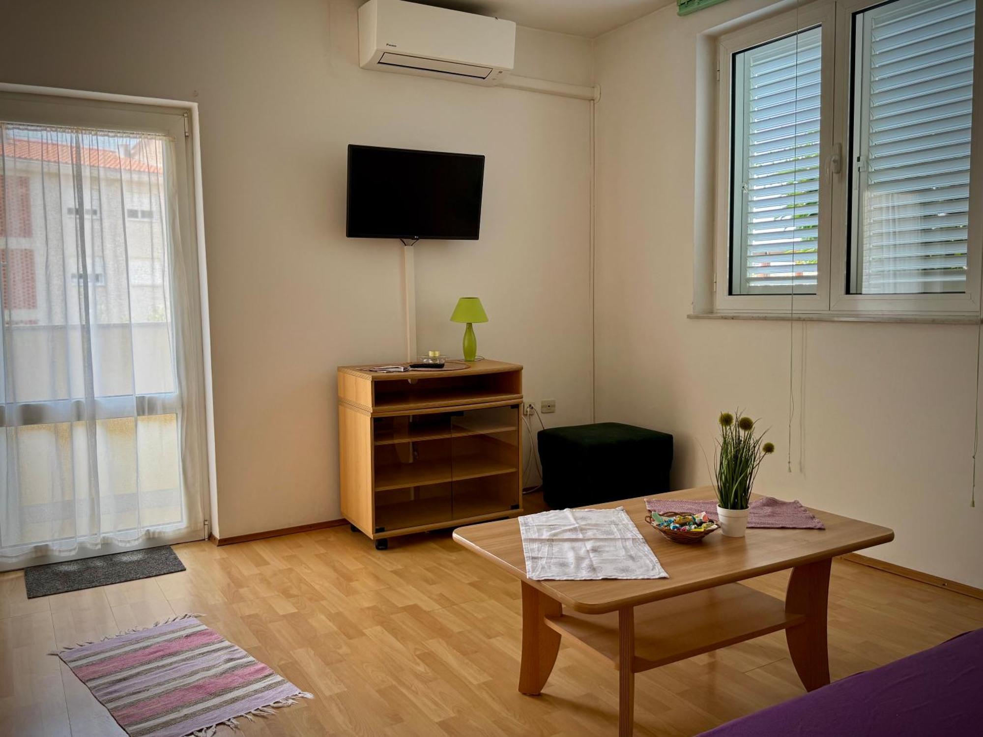 Apartments Maricic Banjol Ngoại thất bức ảnh