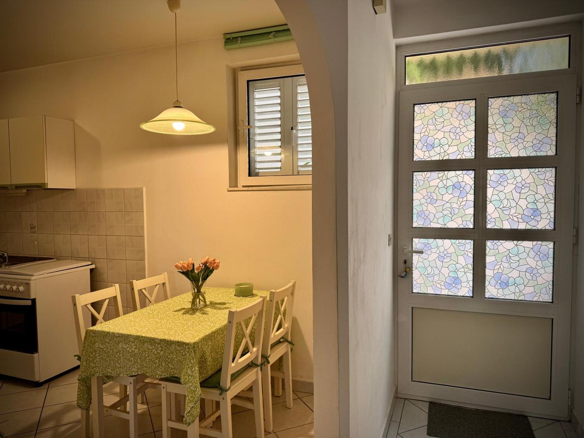 Apartments Maricic Banjol Ngoại thất bức ảnh